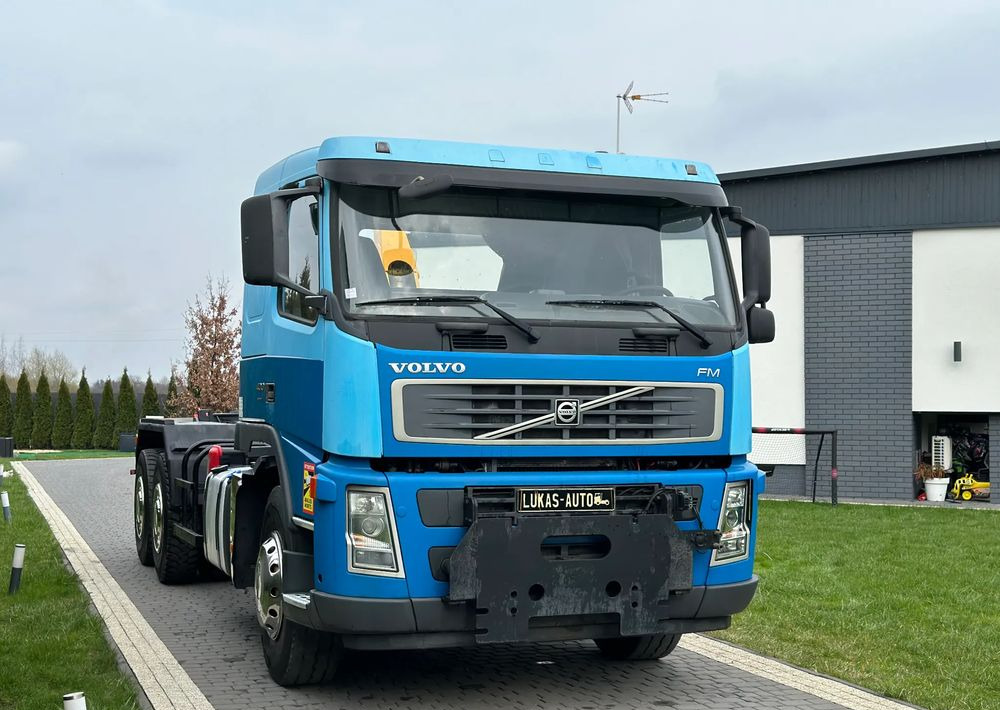 Volvo FM 400 HAKOWIEC 6X4 - Hook lift truck: picture 3 Volvo FM 400 HAKOWIEC 6X4 - Hook lift truck: picture 3