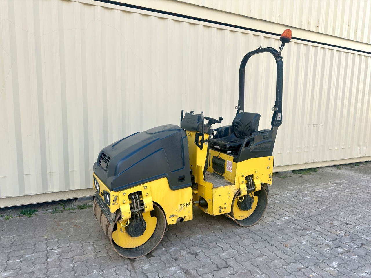 BOMAG BW80AD-5 / 2018 BJ / 999 H / 1.550 KG - Roller: picture 1 BOMAG BW80AD-5 / 2018 BJ / 999 H / 1.550 KG - Roller: picture 1