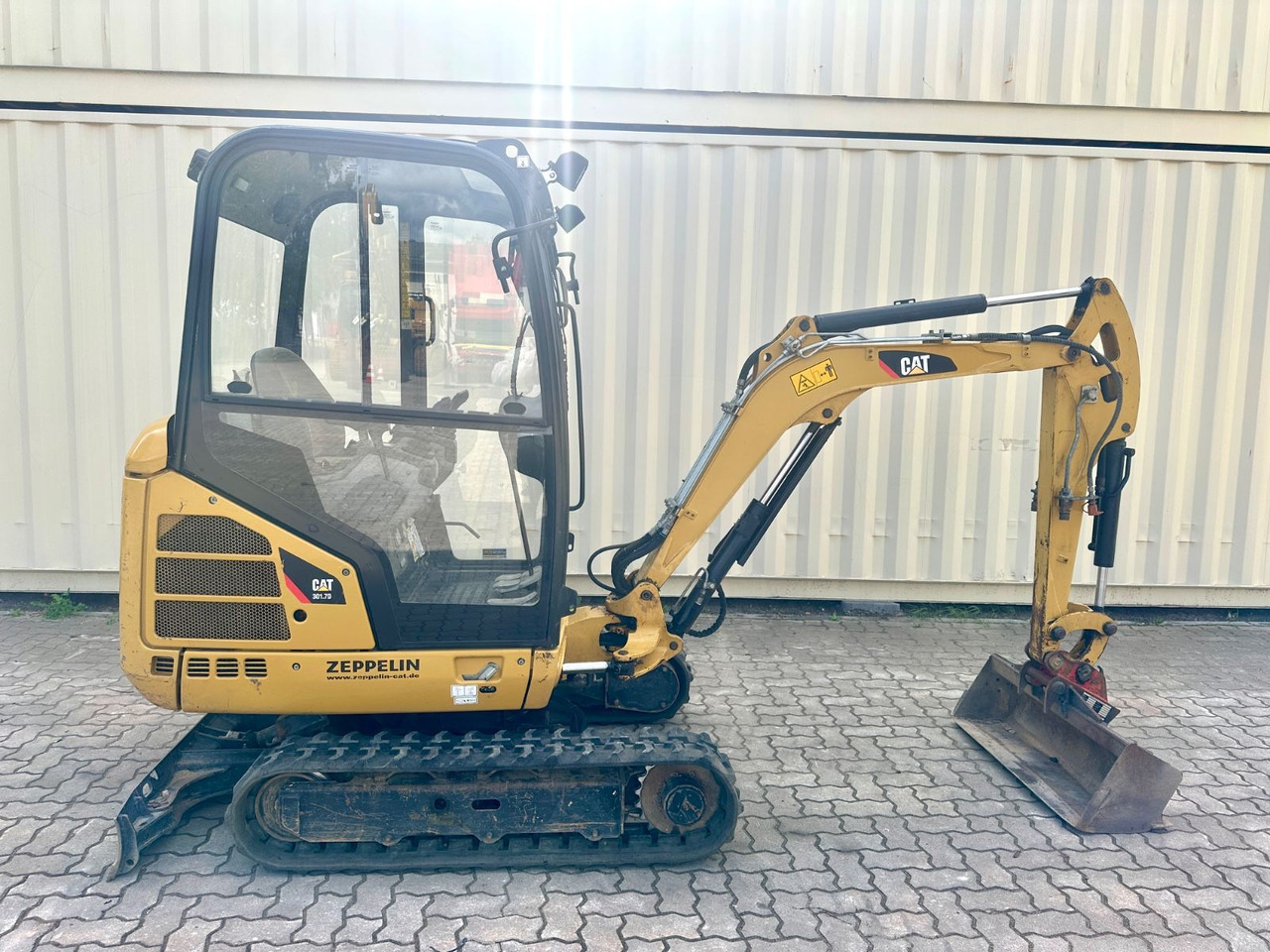 CAT 301.7D / 2018 Baujahr / 1.898 H - Mini excavator: picture 5 CAT 301.7D / 2018 Baujahr / 1.898 H - Mini excavator: picture 5