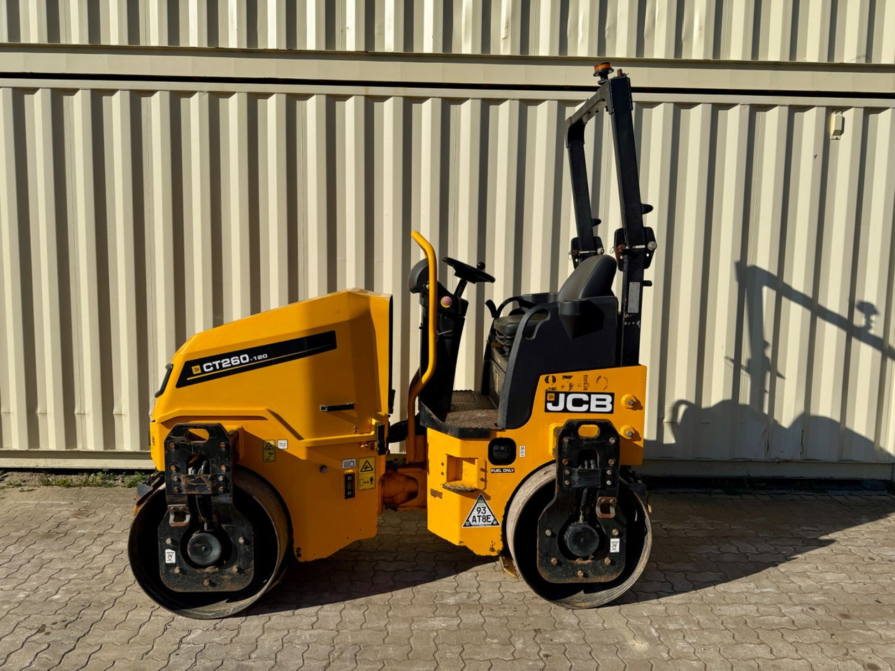 JCB CT260-120 / 2019 BJ / 609 H / 2.560 KG - Road roller: picture 2 JCB CT260-120 / 2019 BJ / 609 H / 2.560 KG - Road roller: picture 2