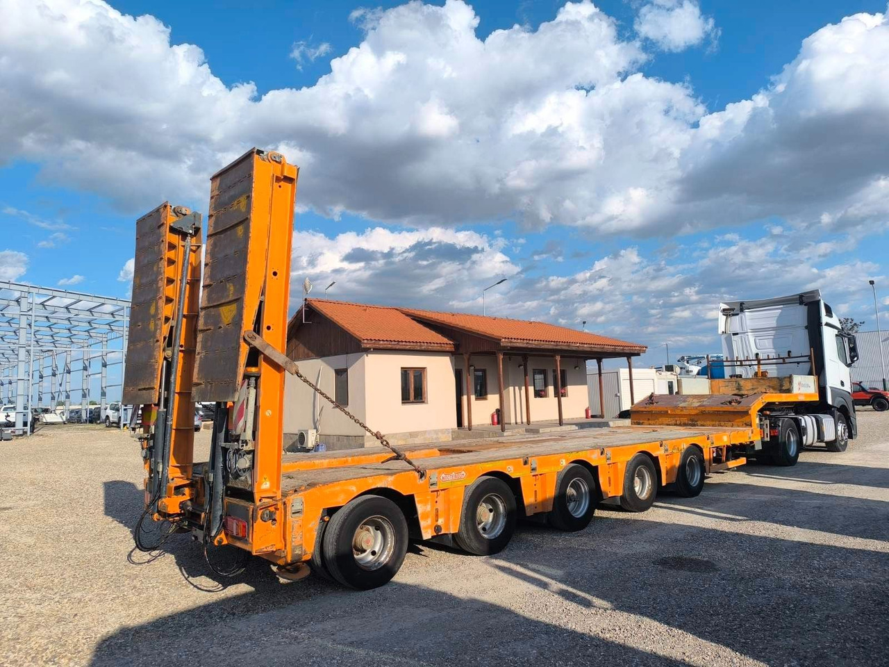 Nooteboom MCO-85-05V - Dropside/ Flatbed semi-trailer: picture 5 Nooteboom MCO-85-05V - Dropside/ Flatbed semi-trailer: picture 5