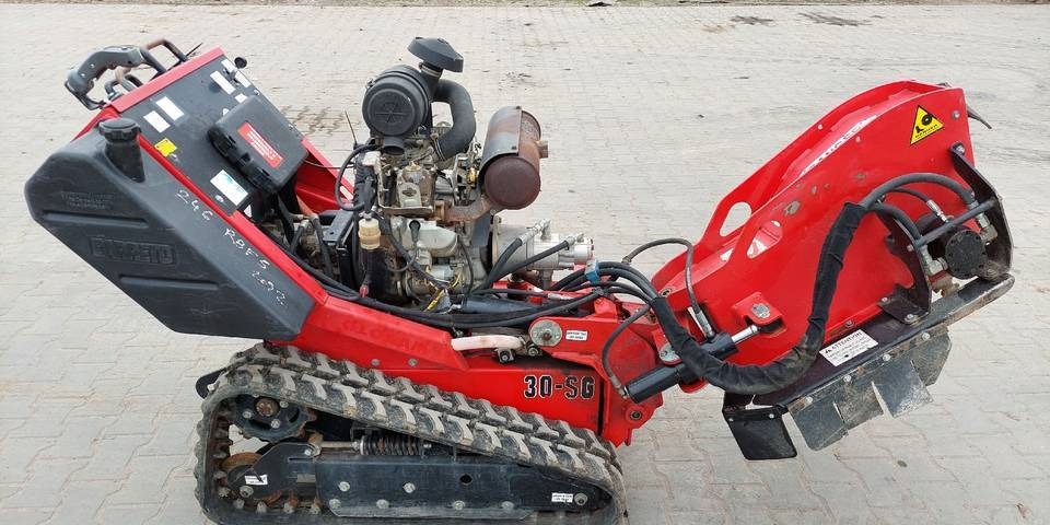 Frezarka do pni Barreto 30SG jak Vermeer SC30TX - Stump grinder: picture 1 Frezarka do pni Barreto 30SG jak Vermeer SC30TX - Stump grinder: picture 1