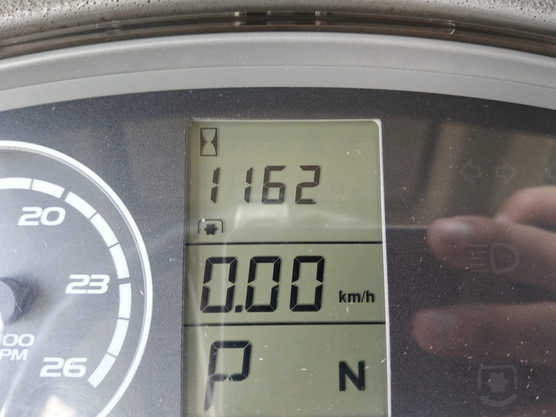 Farm tractor Claas Axion 840 Cmatic: picture 12 Farm tractor Claas Axion 840 Cmatic: picture 12