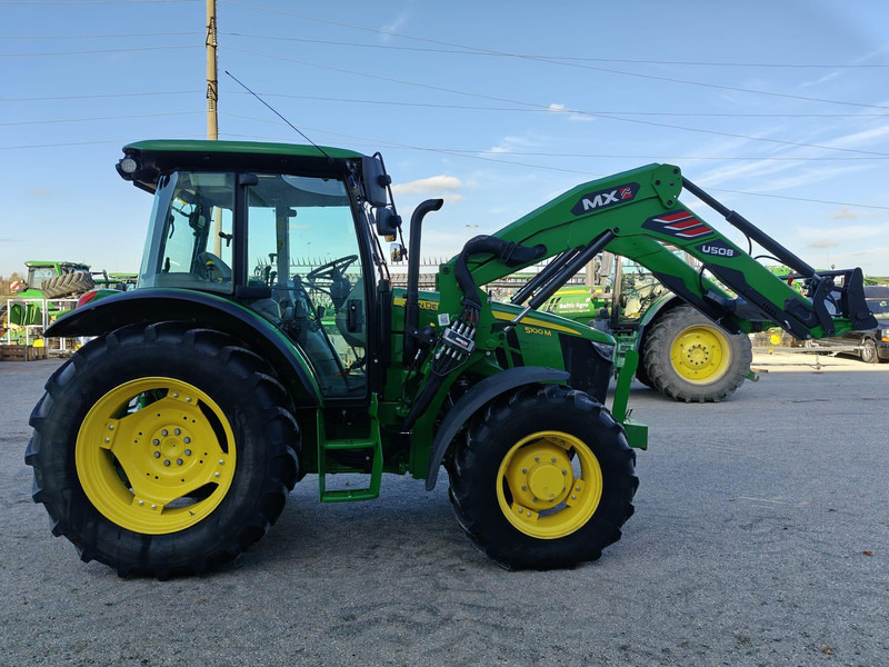 John Deere 5100M - Farm tractor: picture 2 John Deere 5100M - Farm tractor: picture 2