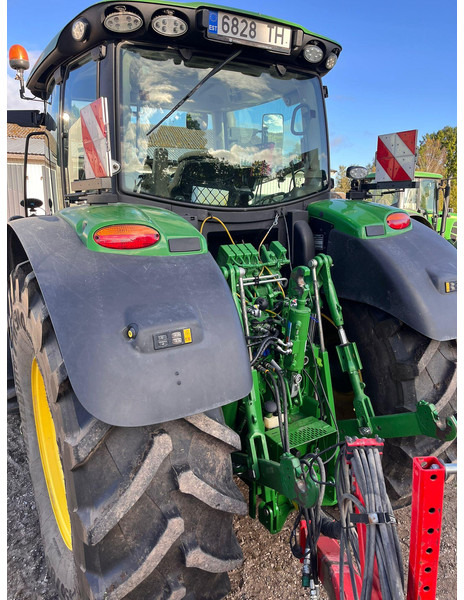 John Deere 6215R Autopowr - Farm tractor: picture 4 John Deere 6215R Autopowr - Farm tractor: picture 4