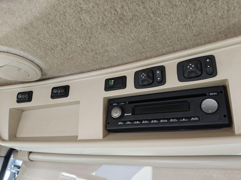 Farm tractor John Deere 7290R e23: picture 19 Farm tractor John Deere 7290R e23: picture 19