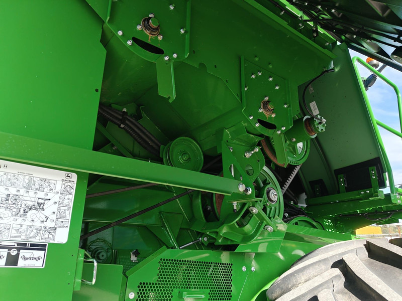 Combine harvester John Deere W650 i 722X: picture 17 Combine harvester John Deere W650 i 722X: picture 17