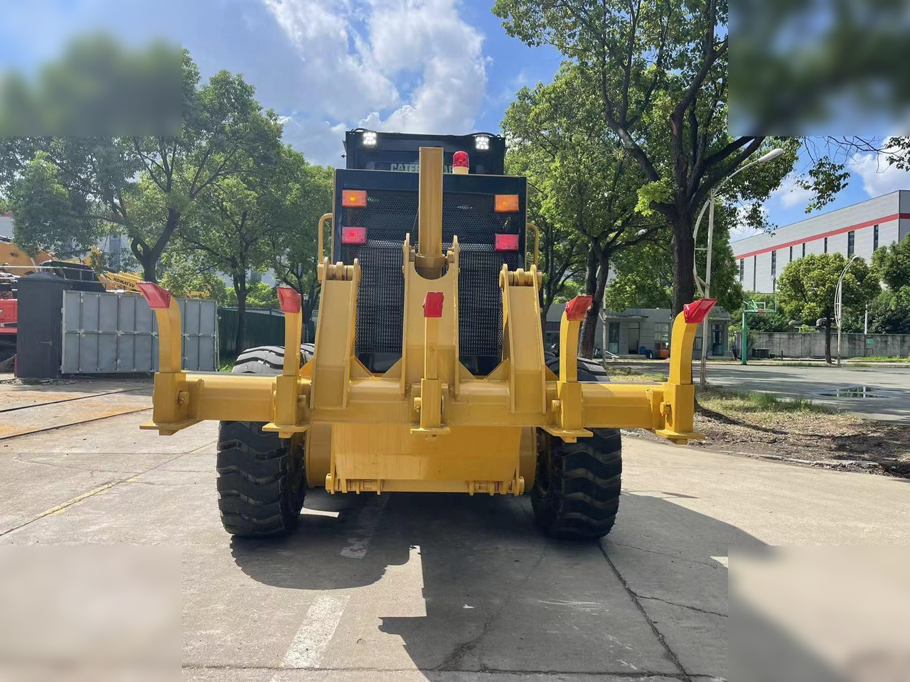 CATERPILLAR 140H - Grader: picture 3 CATERPILLAR 140H - Grader: picture 3
