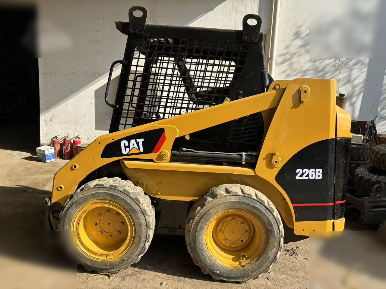 CATERPILLAR 226B - Skid steer loader: picture 1 CATERPILLAR 226B - Skid steer loader: picture 1
