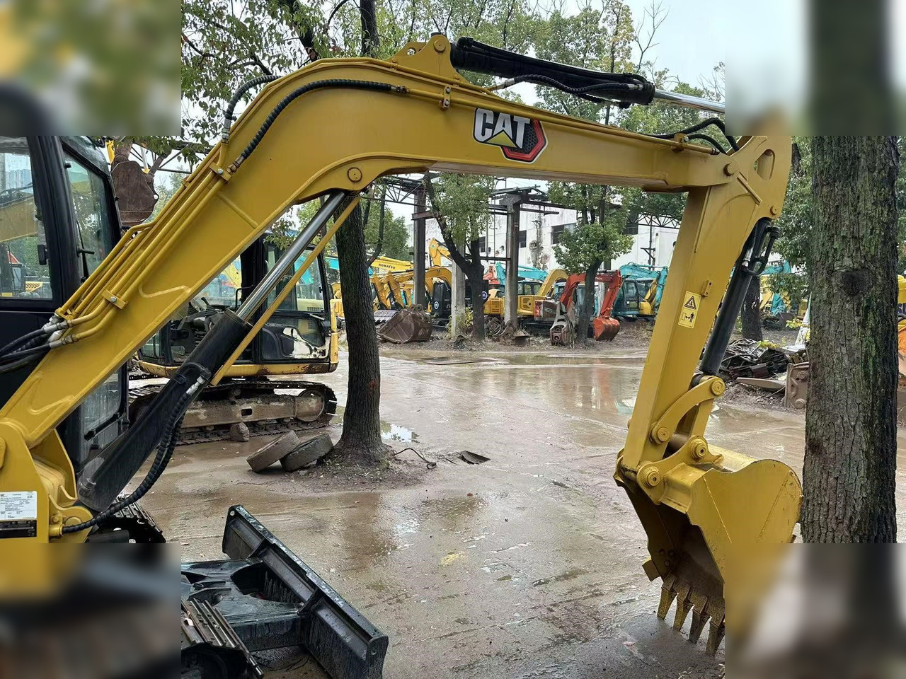 CATERPILLAR 305.5E - Mini excavator: picture 4 CATERPILLAR 305.5E - Mini excavator: picture 4