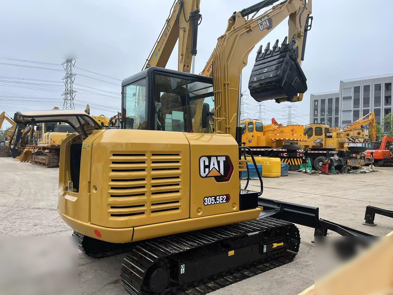 CATERPILLAR 305.5E2 - Mini excavator: picture 2 CATERPILLAR 305.5E2 - Mini excavator: picture 2