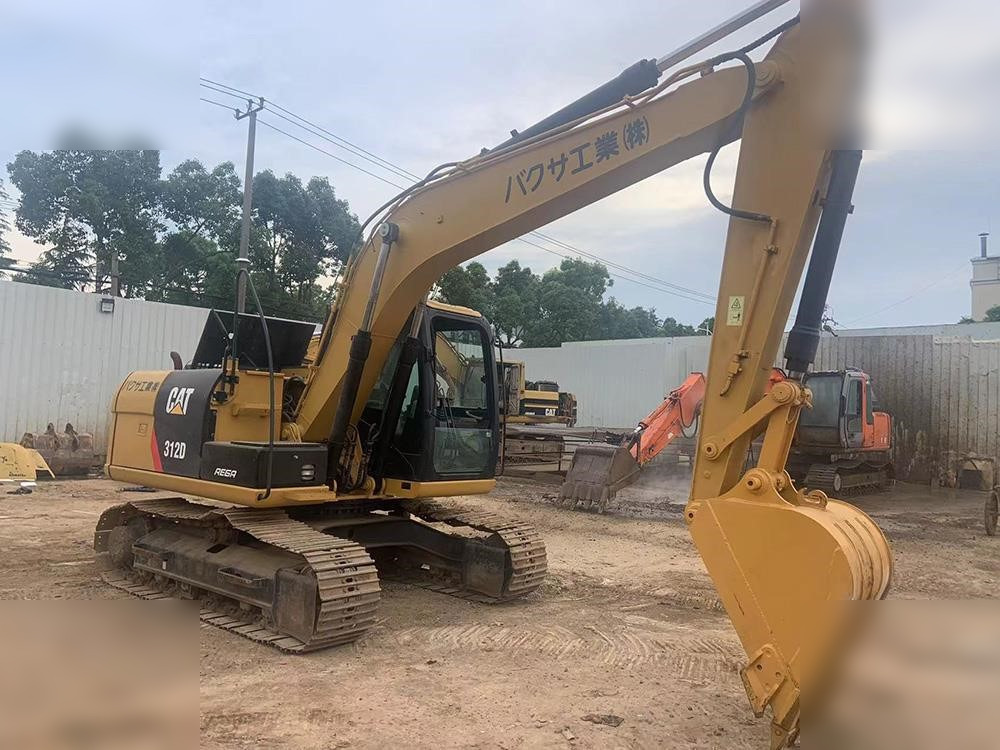CATERPILLAR 312D - Crawler excavator: picture 2 CATERPILLAR 312D - Crawler excavator: picture 2