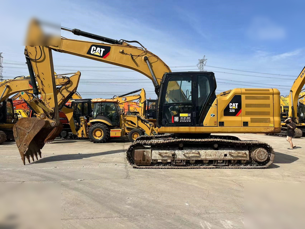 CATERPILLAR 320 - Crawler excavator: picture 1 CATERPILLAR 320 - Crawler excavator: picture 1