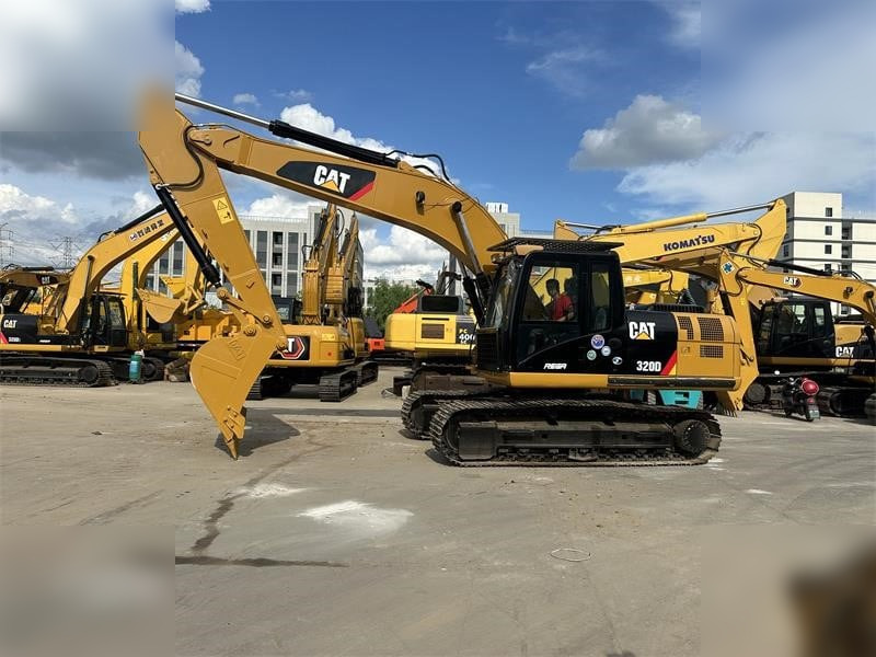 CATERPILLAR 320D - Crawler excavator: picture 1 CATERPILLAR 320D - Crawler excavator: picture 1
