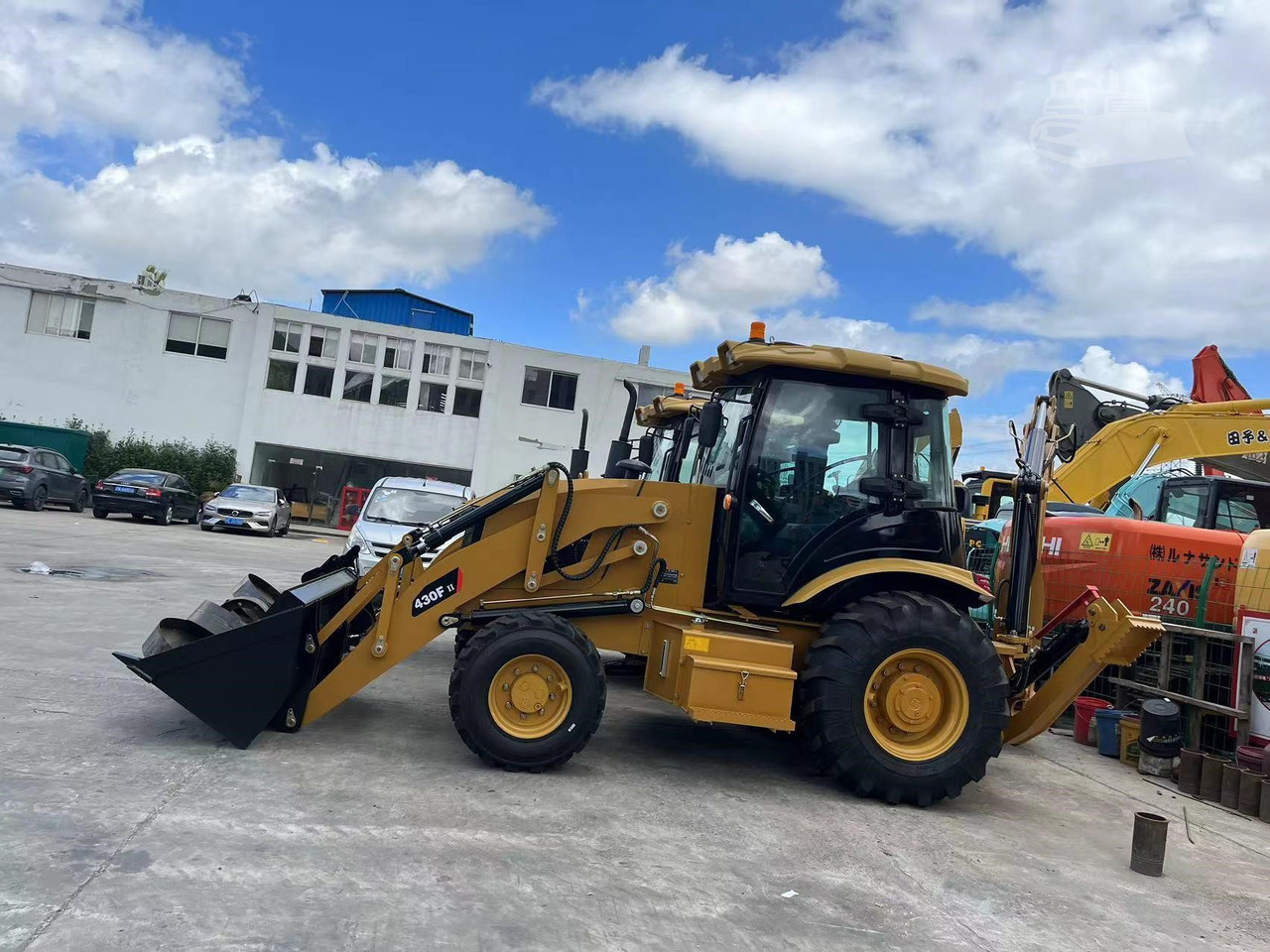 CATERPILLAR 430F2 - Backhoe loader: picture 1 CATERPILLAR 430F2 - Backhoe loader: picture 1