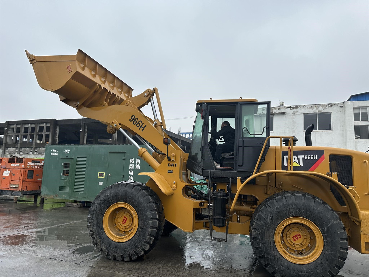 CATERPILLAR 966H - Wheel loader: picture 2 CATERPILLAR 966H - Wheel loader: picture 2