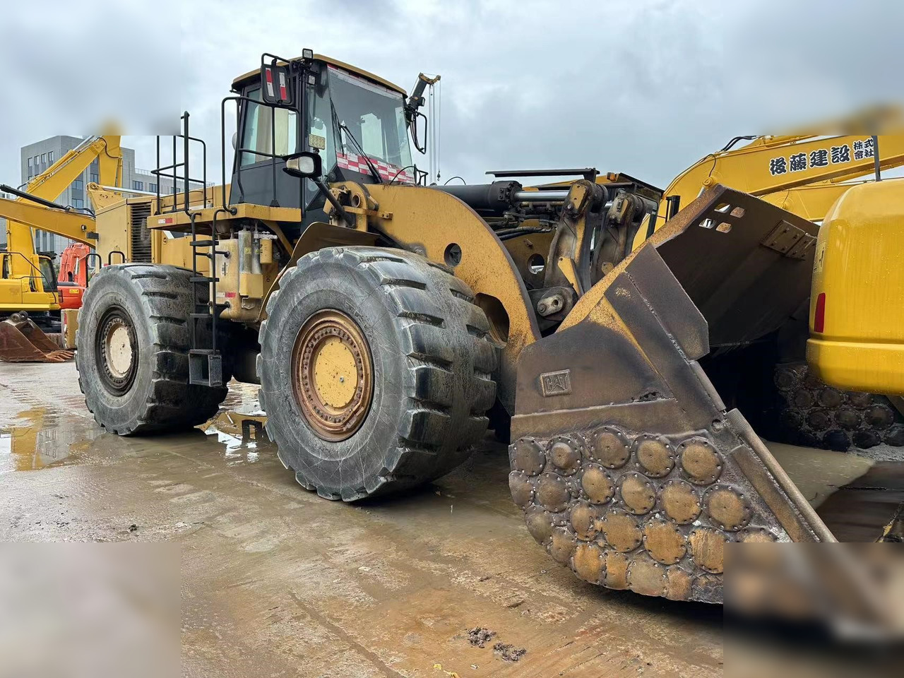CATERPILLAR 986H - Wheel loader: picture 4 CATERPILLAR 986H - Wheel loader: picture 4