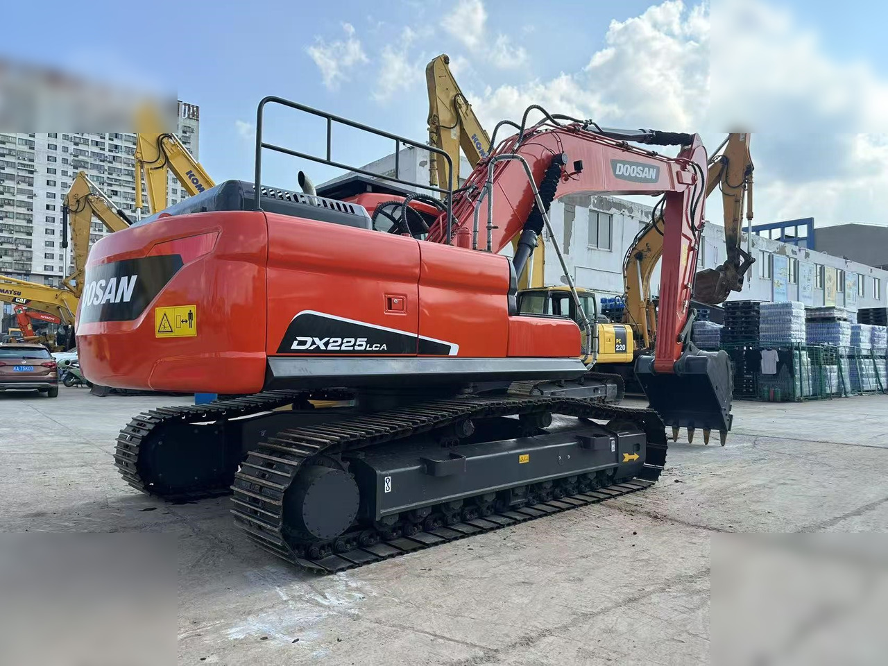 DOOSAN DX225 LCA - Crawler excavator: picture 3 DOOSAN DX225 LCA - Crawler excavator: picture 3
