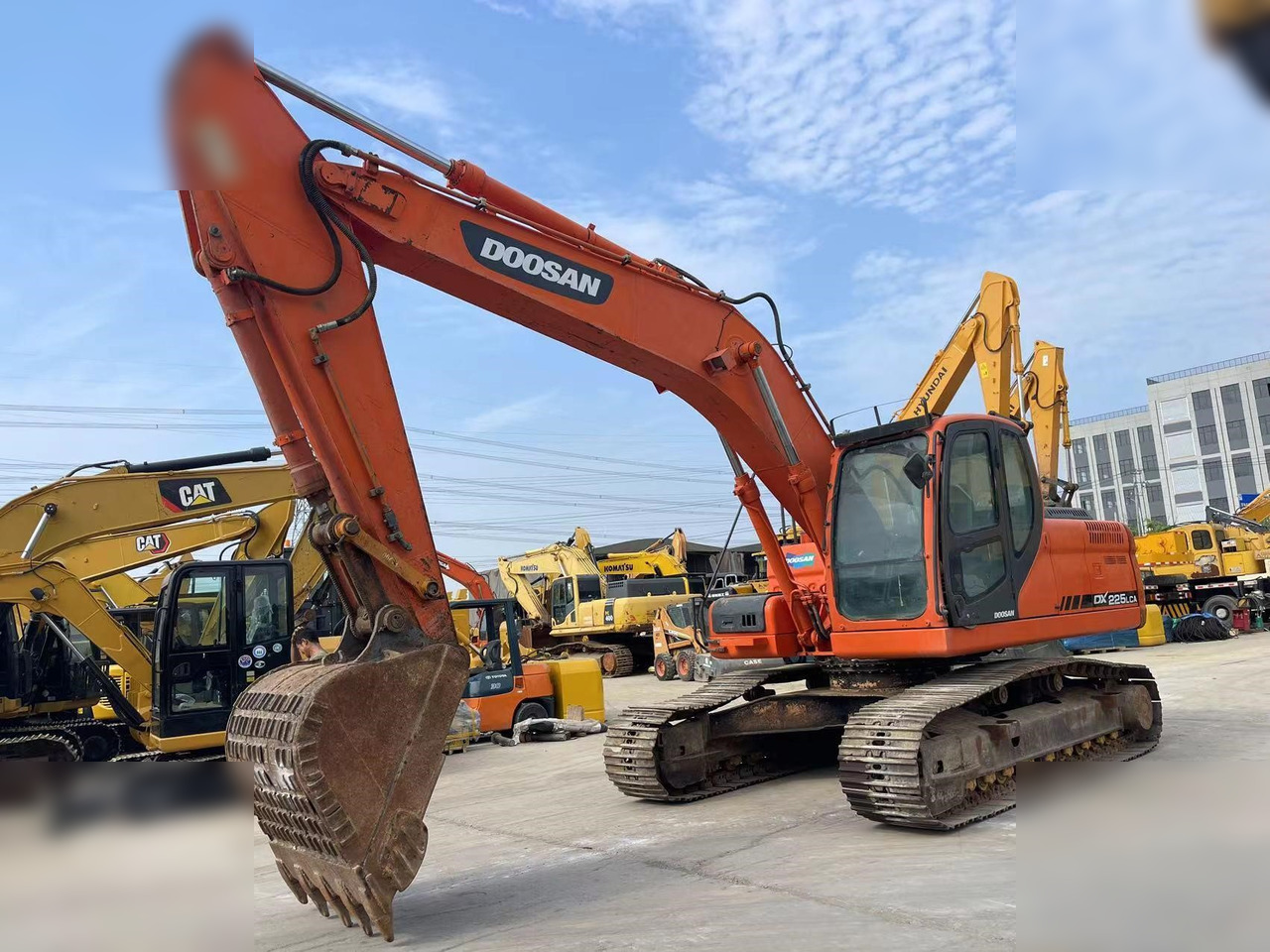 DOOSAN DX225 LCA - Crawler excavator: picture 1 DOOSAN DX225 LCA - Crawler excavator: picture 1