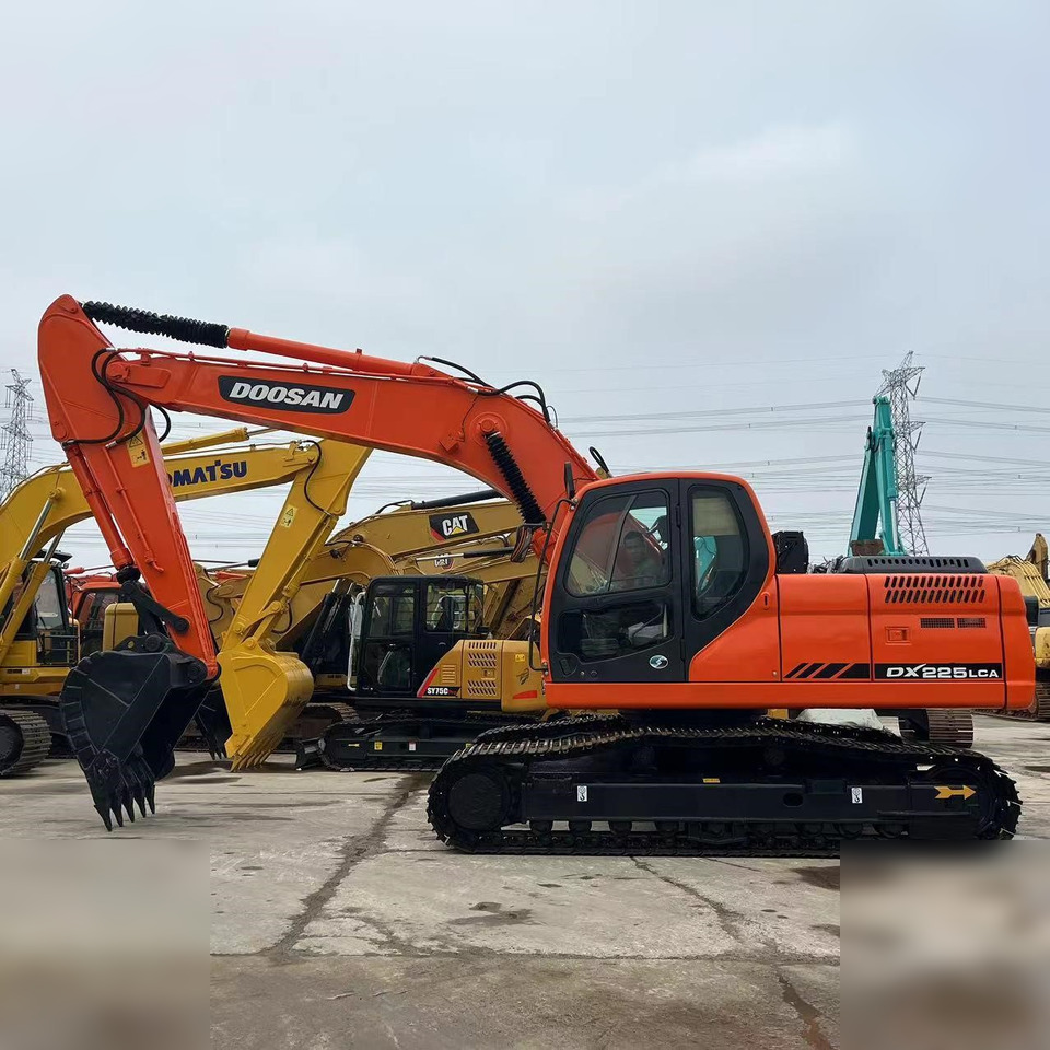 DOOSAN DX225 LCA - Crawler excavator: picture 1 DOOSAN DX225 LCA - Crawler excavator: picture 1