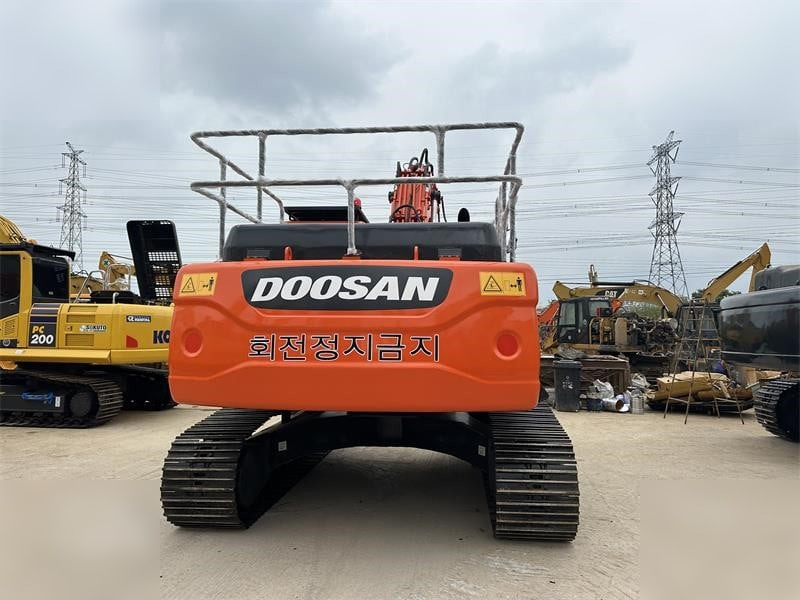 DOOSAN DX260 LC - Crawler excavator: picture 3 DOOSAN DX260 LC - Crawler excavator: picture 3