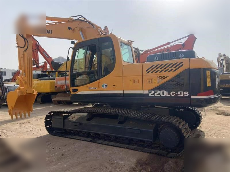 HYUNDAI ROBEX 220 LC-9S - Crawler excavator: picture 1 HYUNDAI ROBEX 220 LC-9S - Crawler excavator: picture 1