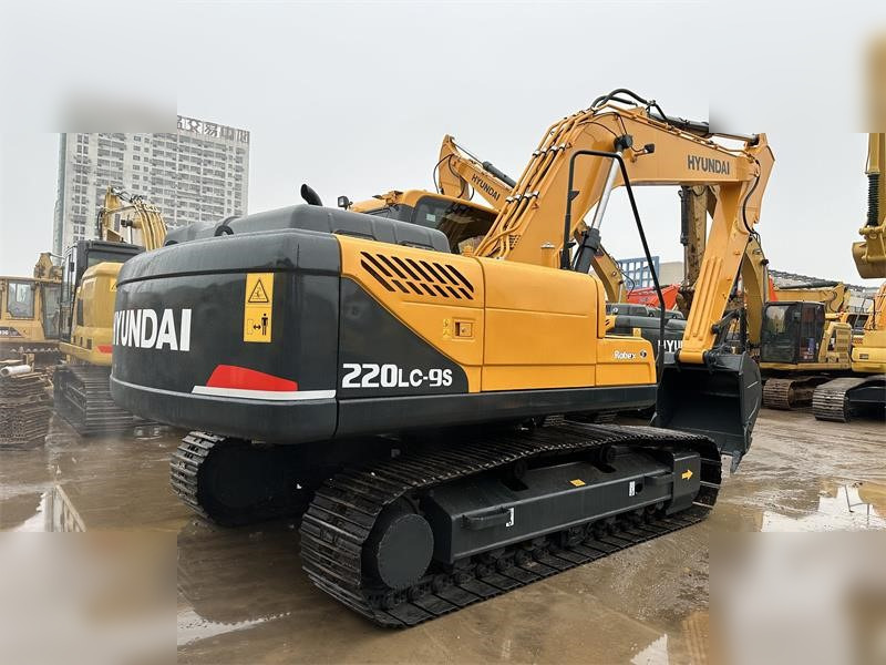 HYUNDAI ROBEX 220 LC-9S - Crawler excavator: picture 2 HYUNDAI ROBEX 220 LC-9S - Crawler excavator: picture 2