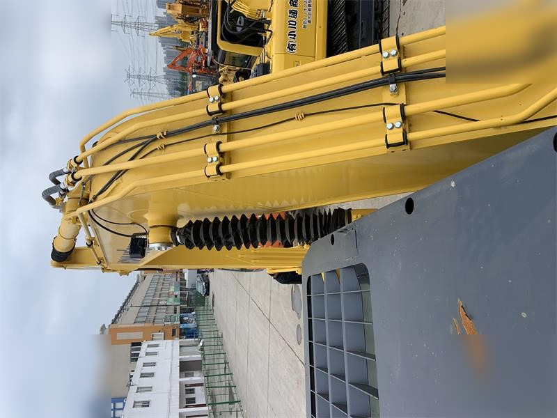 KOMATSU PC200-8 - Crawler excavator: picture 5 KOMATSU PC200-8 - Crawler excavator: picture 5