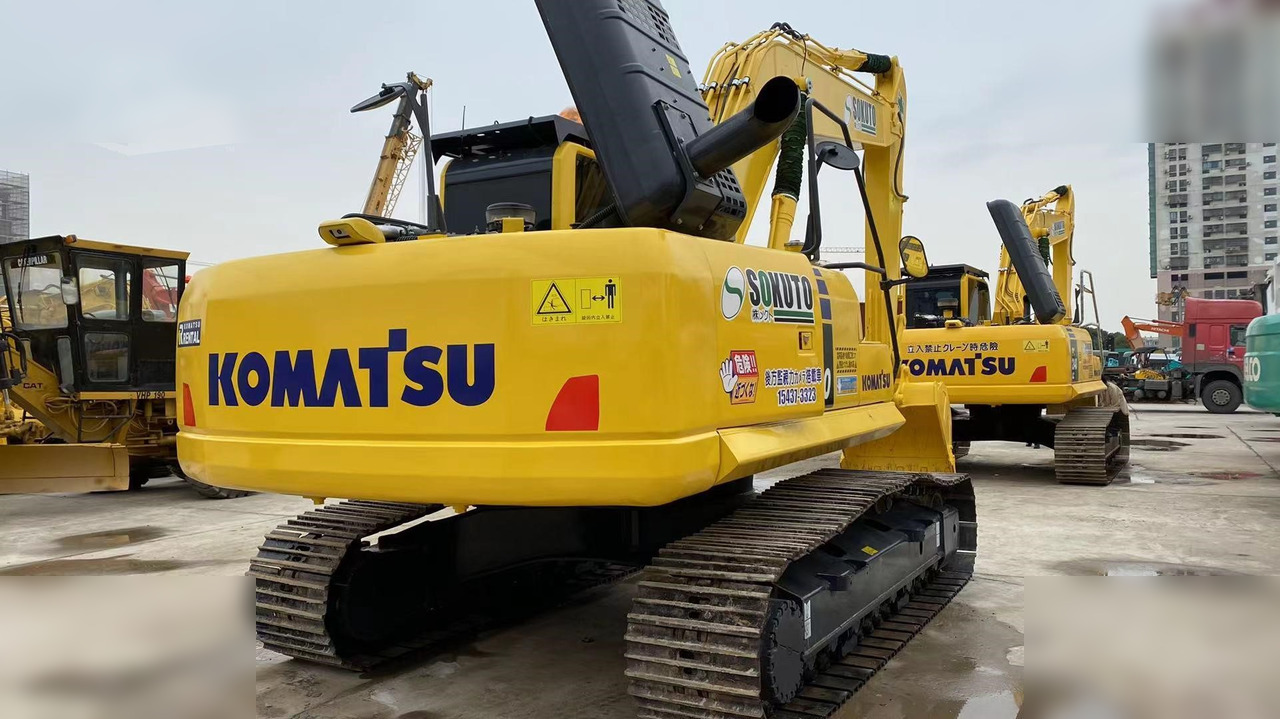KOMATSU PC220-8 - Crawler excavator: picture 3 KOMATSU PC220-8 - Crawler excavator: picture 3