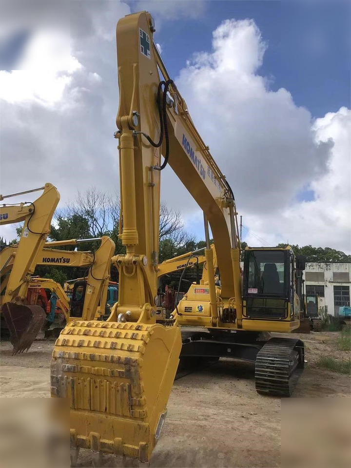 KOMATSU PC220-8N1 - Crawler excavator: picture 4 KOMATSU PC220-8N1 - Crawler excavator: picture 4