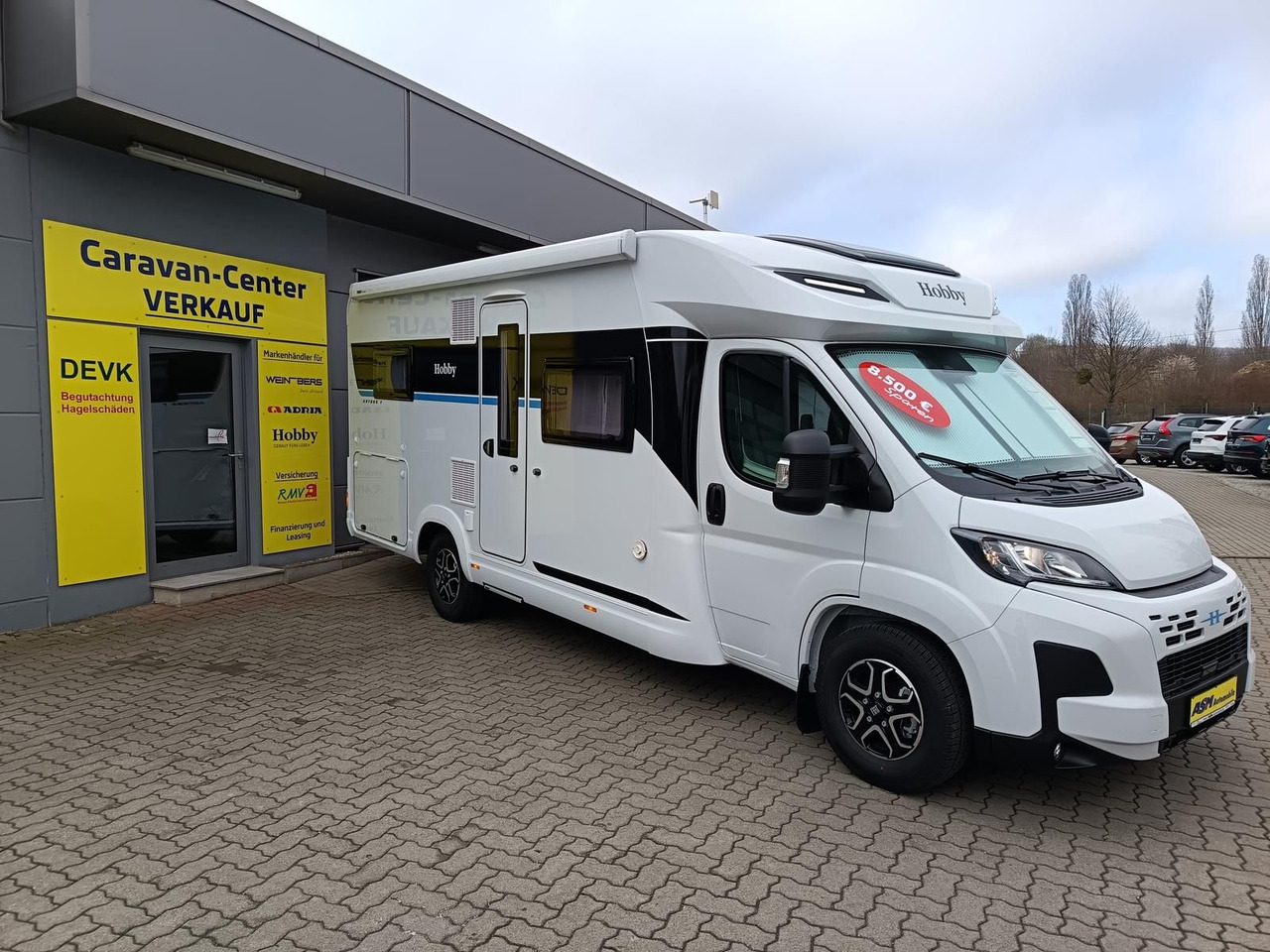Hobby Ontour T 700 FH*180PS*CAMPERNET*LITHIUM*MARKISE* - Semi-integrated motorhome: picture 2 Hobby Ontour T 700 FH*180PS*CAMPERNET*LITHIUM*MARKISE* - Semi-integrated motorhome: picture 2