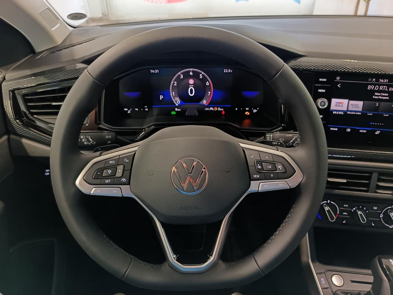 Car Volkswagen Polo Life 1.0 TSI 70kW DSG*LED*ACC*R-KAM*DAB*PDC: picture 8