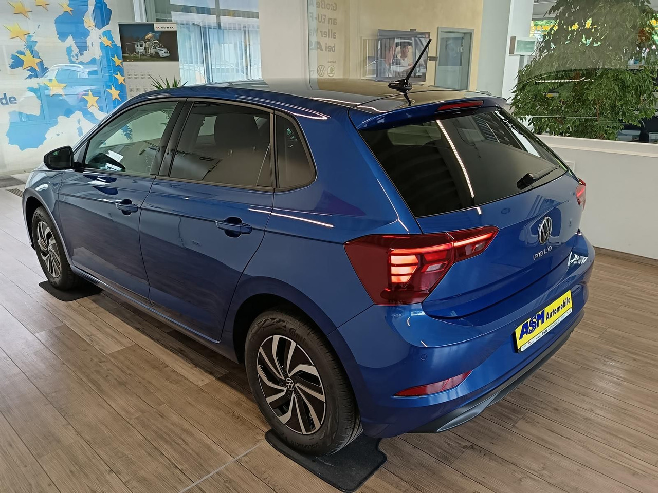 Volkswagen Polo Life 1.0 TSI 70kW DSG*LED*ACC*R-KAM*DAB*PDC - Car: picture 4 Volkswagen Polo Life 1.0 TSI 70kW DSG*LED*ACC*R-KAM*DAB*PDC - Car: picture 4