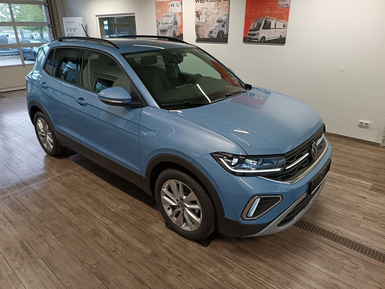 Volkswagen T-Cross Life 1.5 TSI DSG*AHK*MATRIX LED*ACC*SHZ* - SUV: picture 3 Volkswagen T-Cross Life 1.5 TSI DSG*AHK*MATRIX LED*ACC*SHZ* - SUV: picture 3