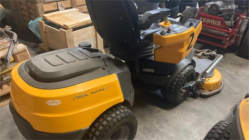 Stiga Park Pro 540IX 4WD 125 Combi Pro el. - Garden mower: picture 3 Stiga Park Pro 540IX 4WD 125 Combi Pro el. - Garden mower: picture 3