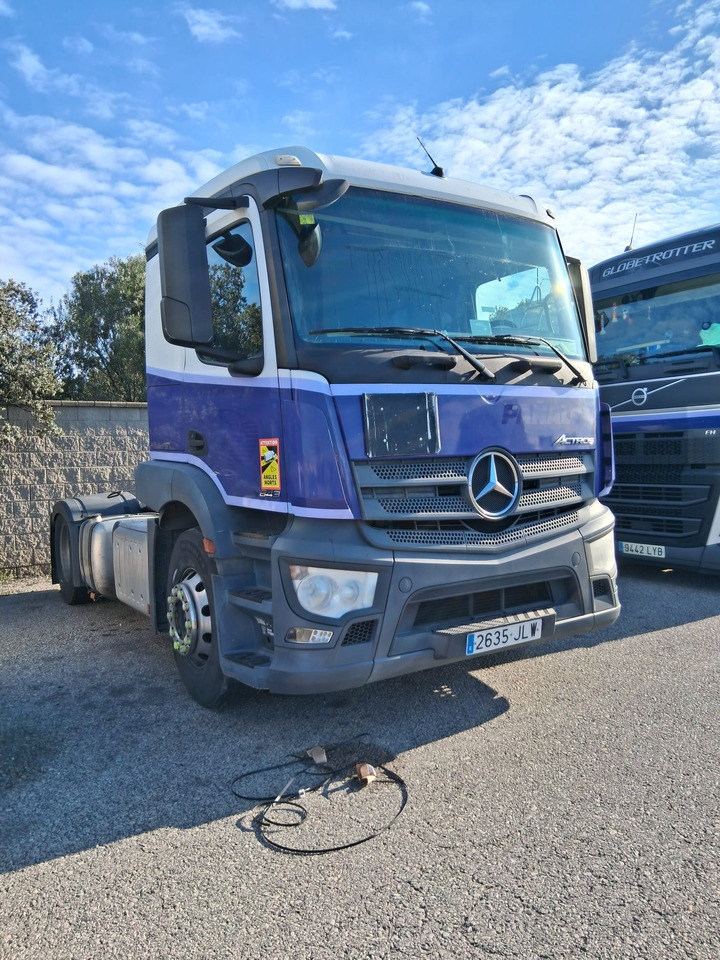 Mercedes 1843LS - Tractor unit: picture 3 Mercedes 1843LS - Tractor unit: picture 3