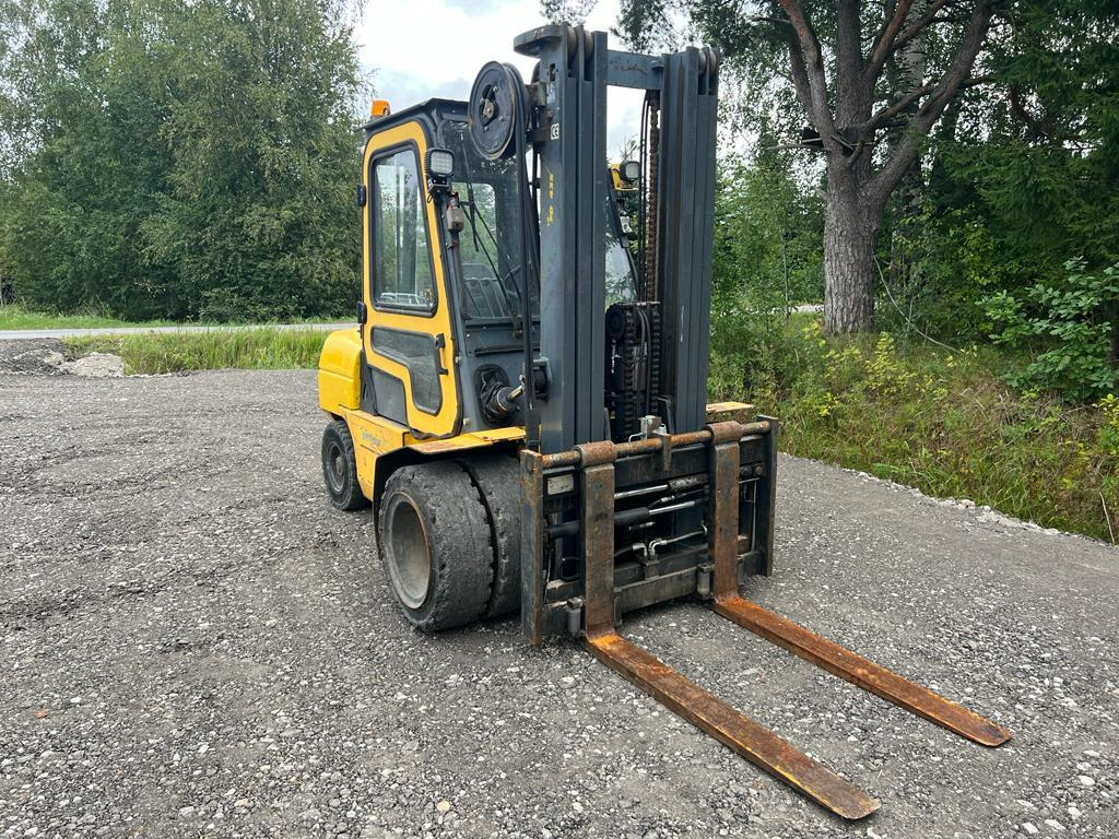 HC CPCD30N RW27 - Diesel forklift: picture 2 HC CPCD30N RW27 - Diesel forklift: picture 2