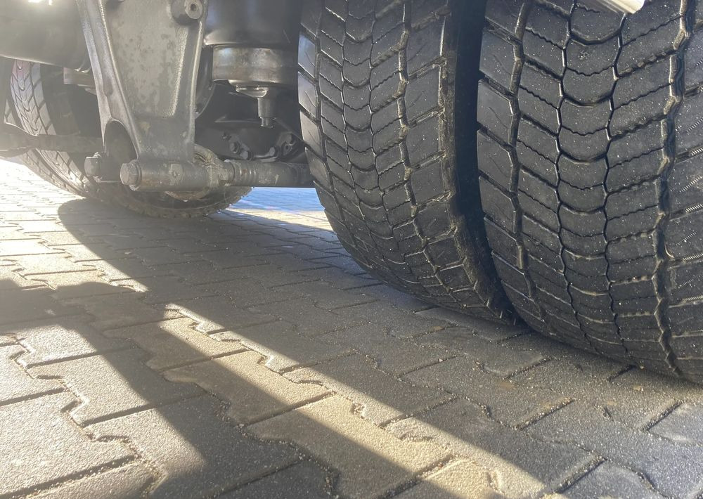 DAF Daf LF 18.280 chłodnia izoterma 22 palety - Refrigerator truck: picture 4 DAF Daf LF 18.280 chłodnia izoterma 22 palety - Refrigerator truck: picture 4