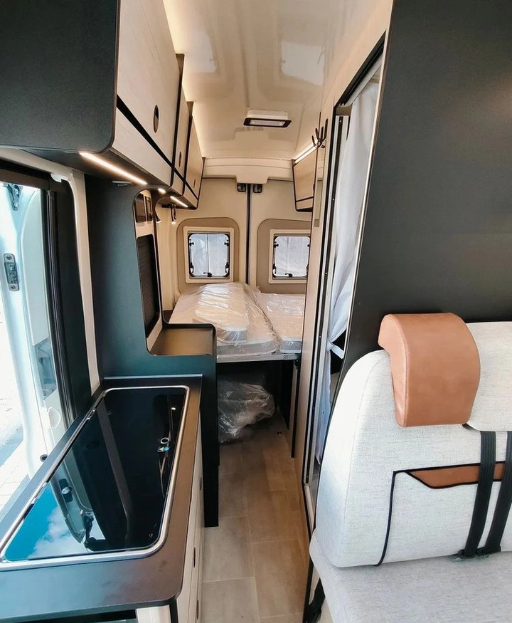 Leasing of FORD Rimor NEW Ford Van 238 Truma Diesel Roller Shutters Remis AUTOMAT FORD Rimor NEW Ford Van 238 Truma Diesel Roller Shutters Remis AUTOMAT: picture 11 Leasing of FORD Rimor NEW Ford Van 238 Truma Diesel Roller Shutters Remis AUTOMAT FORD Rimor NEW Ford Van 238 Truma Diesel Roller Shutters Remis AUTOMAT: picture 11