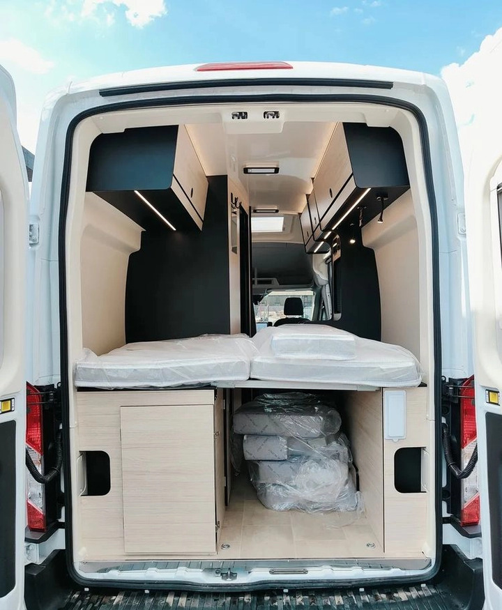 Leasing of FORD Rimor NEW Ford Van 238 Truma Diesel Roller Shutters Remis AUTOMAT FORD Rimor NEW Ford Van 238 Truma Diesel Roller Shutters Remis AUTOMAT: picture 17 Leasing of FORD Rimor NEW Ford Van 238 Truma Diesel Roller Shutters Remis AUTOMAT FORD Rimor NEW Ford Van 238 Truma Diesel Roller Shutters Remis AUTOMAT: picture 17