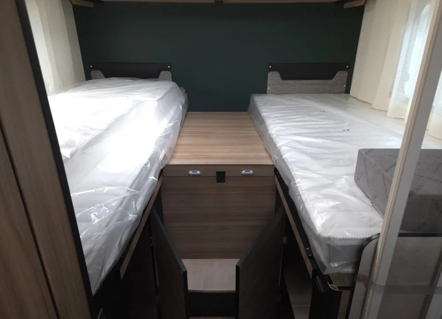 Leasing of RIMOR Rimor KILIG 695 NEW Retrofitted 5-Passenger Winterized Camera Navigation RIMOR Rimor KILIG 695 NEW Retrofitted 5-Passenger Winterized Camera Navigation: picture 11