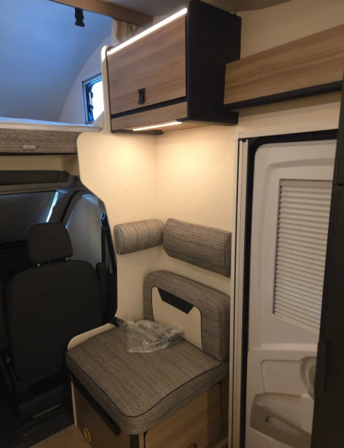 Leasing of RIMOR Rimor KILIG 695 NEW Retrofitted 5-Passenger Winterized Camera Navigation RIMOR Rimor KILIG 695 NEW Retrofitted 5-Passenger Winterized Camera Navigation: picture 19