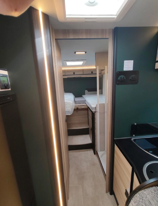 Leasing of RIMOR Rimor KILIG 95 Plus NEW Retrofitted 5 Passenger Winter Camera Navigation RIMOR Rimor KILIG 95 Plus NEW Retrofitted 5 Passenger Winter Camera Navigation: picture 16