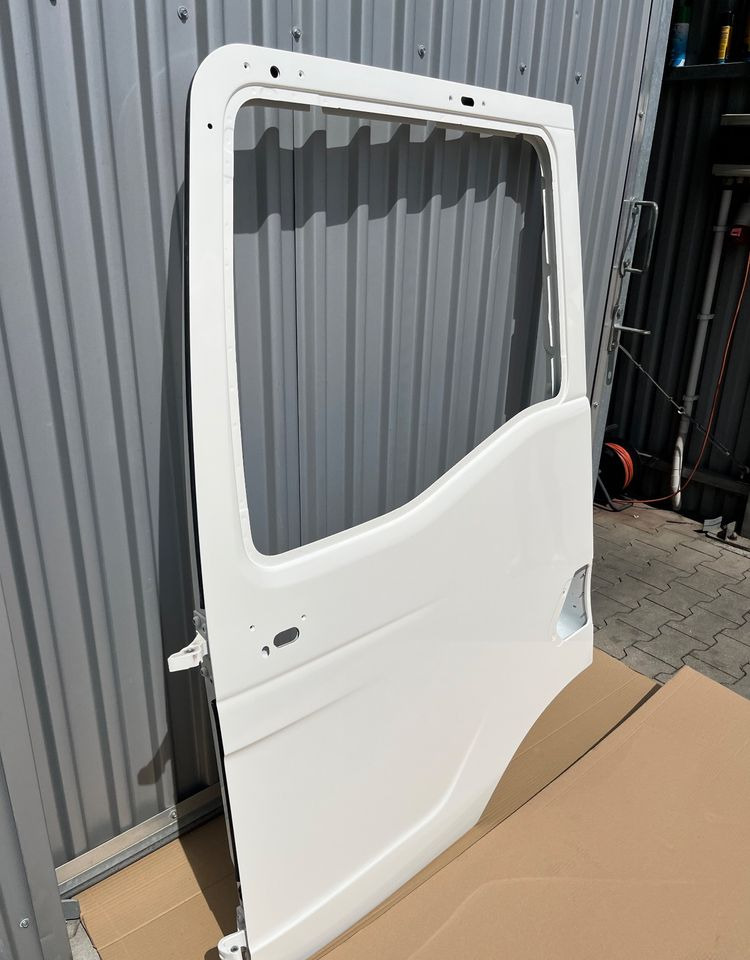 Drzwi lewe MAN TGS TG3 TGM TGL euro 6 drzwi kierowcy nowy model - Door and parts for Truck: picture 3 Drzwi lewe MAN TGS TG3 TGM TGL euro 6 drzwi kierowcy nowy model - Door and parts for Truck: picture 3
