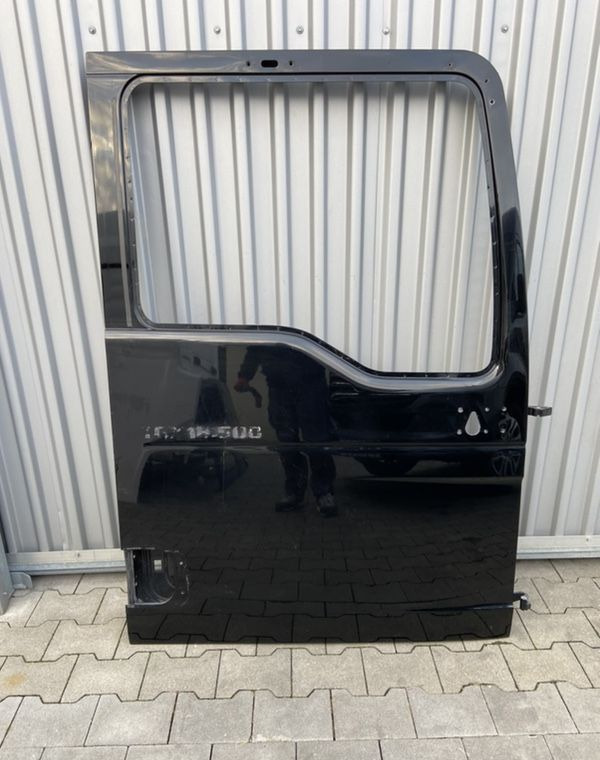 Drzwi prawe MAN TGX euro 6 pasażera - Door and parts for Truck: picture 1 Drzwi prawe MAN TGX euro 6 pasażera - Door and parts for Truck: picture 1