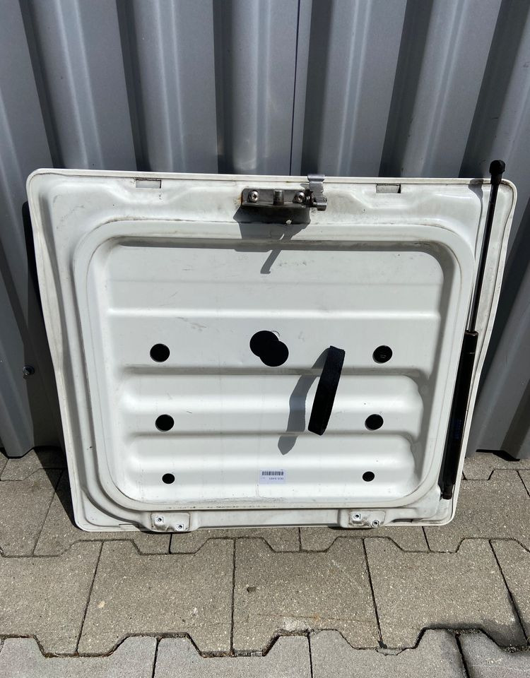 Drzwiczki schowka MAN TGS euro 6 lewe klapa kompletna - Body and exterior for Truck: picture 2 Drzwiczki schowka MAN TGS euro 6 lewe klapa kompletna - Body and exterior for Truck: picture 2