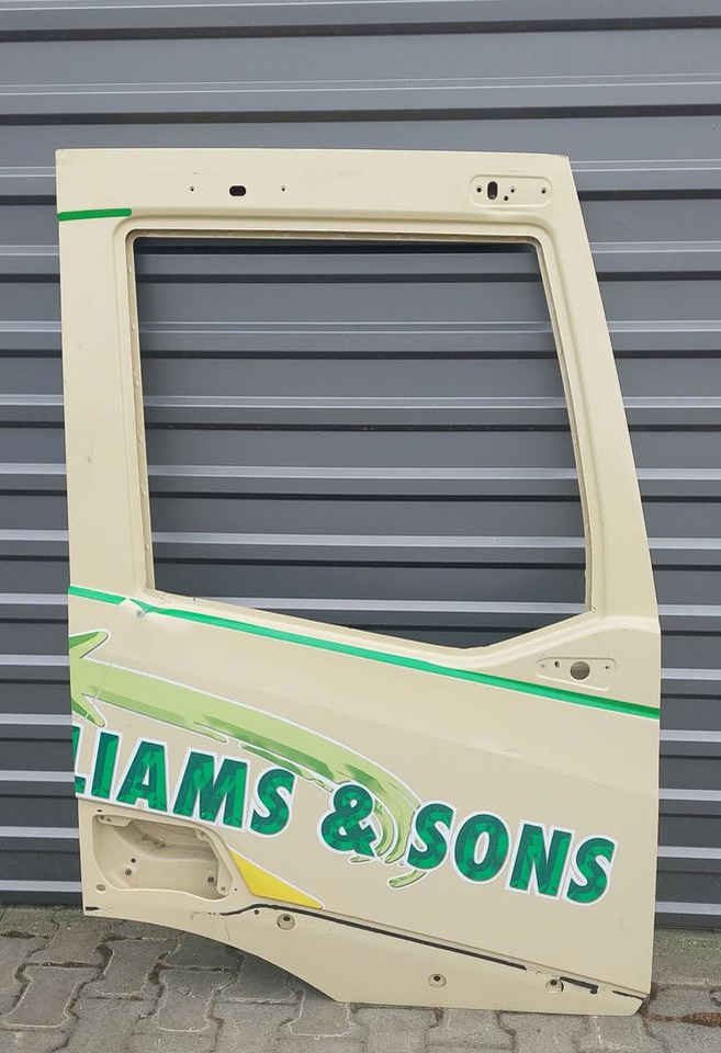 IVECO S WAY DRZWI PRAWE - Door and parts for Truck: picture 1 IVECO S WAY DRZWI PRAWE - Door and parts for Truck: picture 1