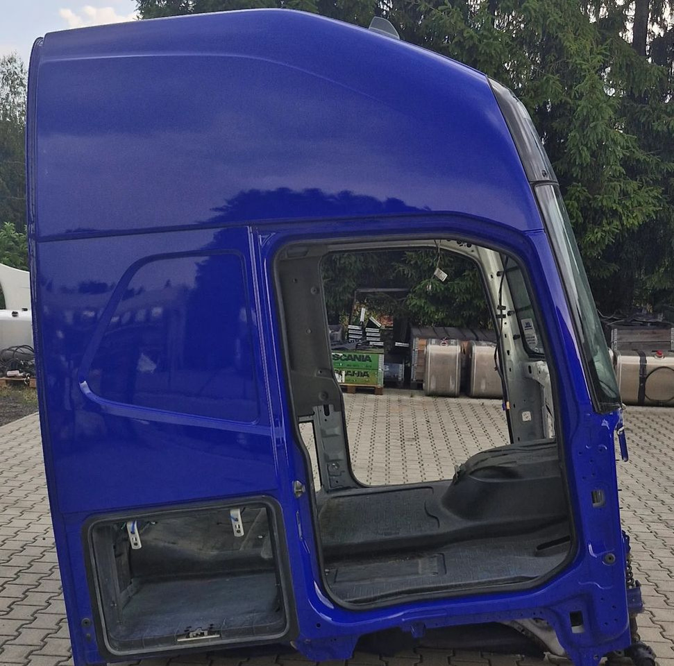KABINA VOLVO FH4 XL - Cab for Truck: picture 2 KABINA VOLVO FH4 XL - Cab for Truck: picture 2