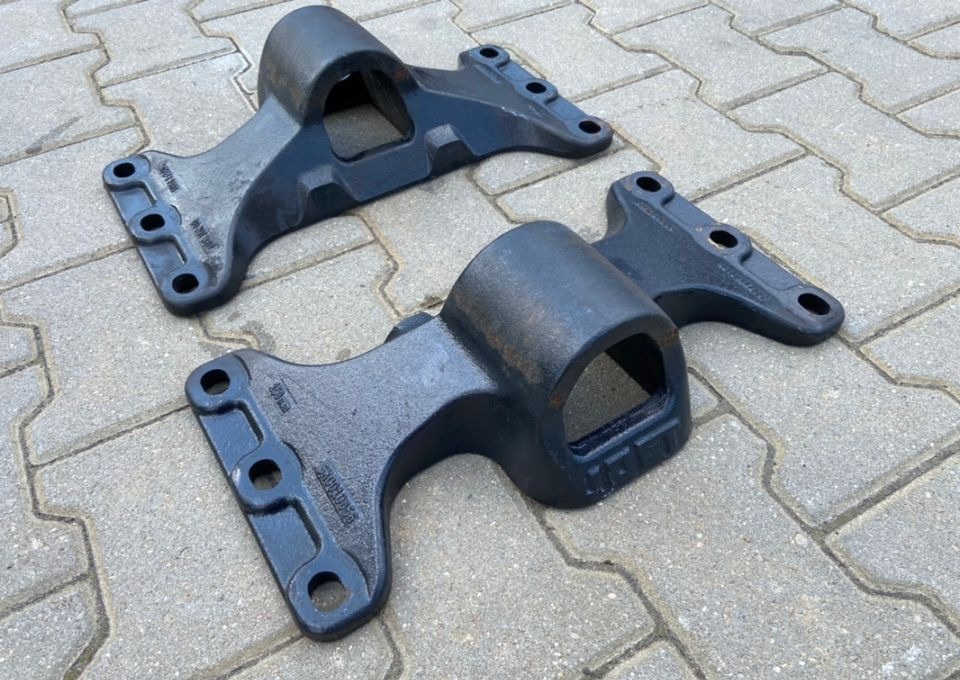 Łapy siodła Jost 150 mm mocowanie - Fifth wheel coupling for Truck: picture 1 Łapy siodła Jost 150 mm mocowanie - Fifth wheel coupling for Truck: picture 1