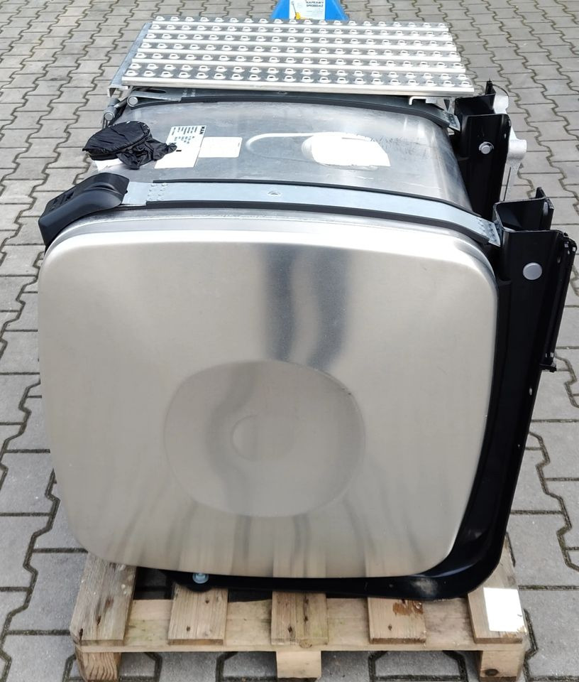 MAN TG3 TGX TGS ZBIORNIK PALIWA KOMPLETNY 460L NOWY - Fuel tank for Truck: picture 4 MAN TG3 TGX TGS ZBIORNIK PALIWA KOMPLETNY 460L NOWY - Fuel tank for Truck: picture 4